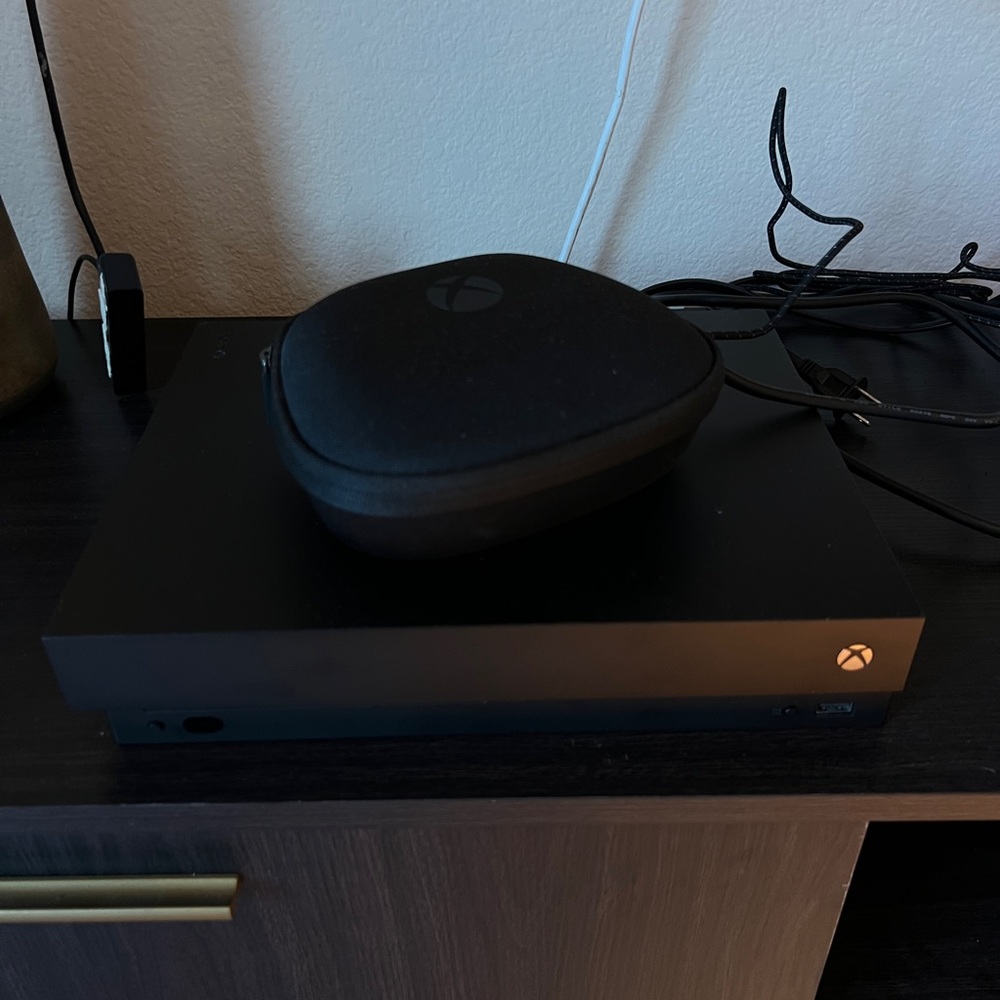Xbox One X and Elite Series 2 Controller with Case